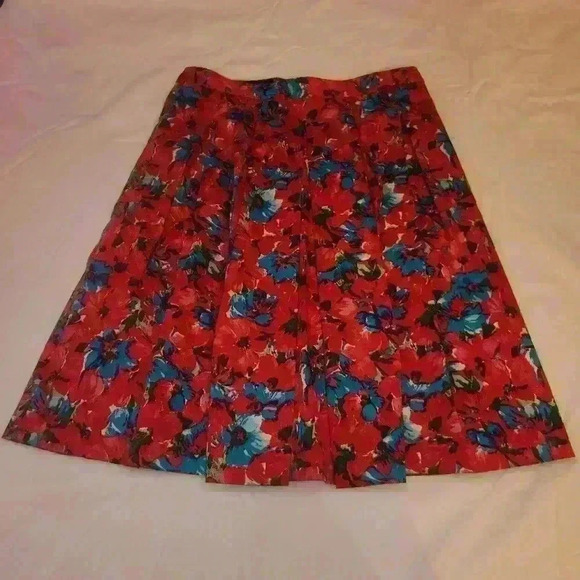 Talbots Skirt Size 4P - Picture 2 of 5